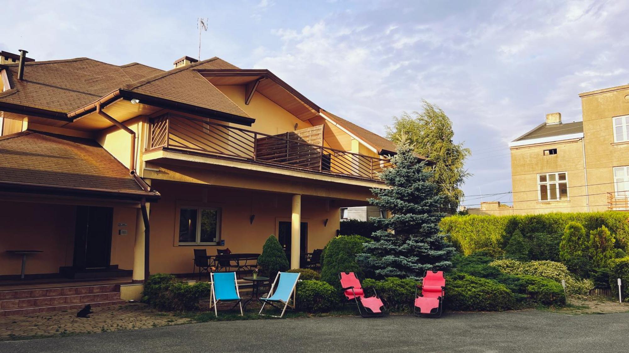 Bedrooms 3 Maja 15A Лодзь Экстерьер фото